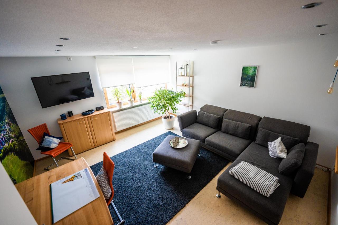 Laendliche 2-Zimmer Wohnung บัด ดิตเซนบาค ภายนอก รูปภาพ